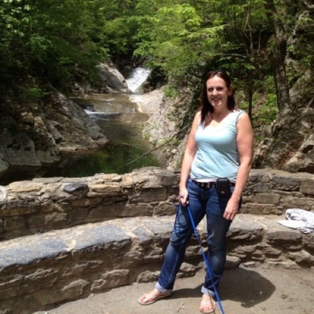 Meet your Posher, Vivien